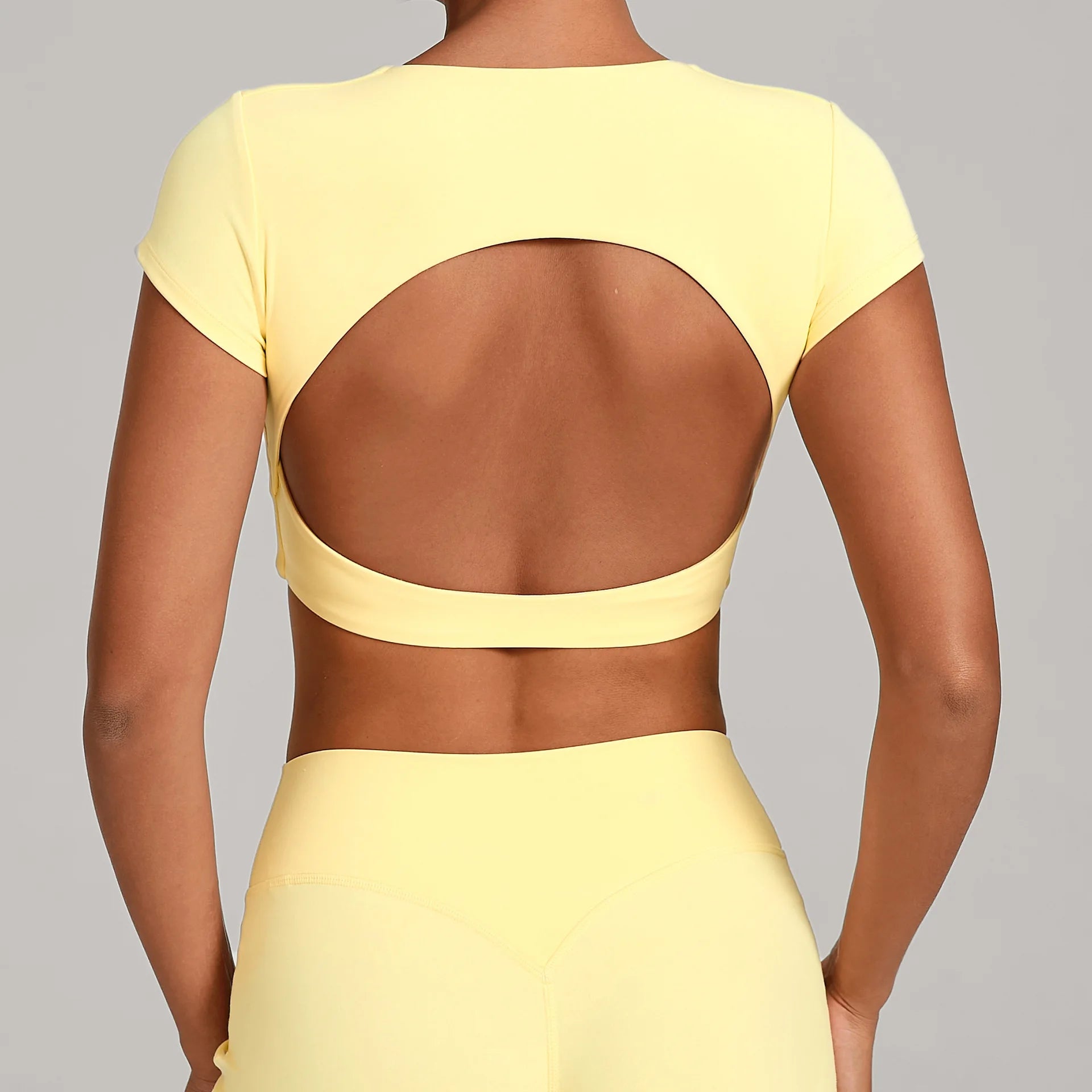 חולצה יוגה לנשים